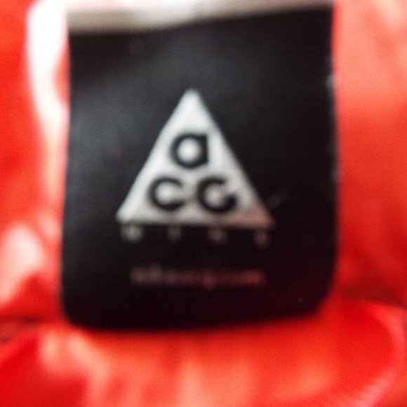 Men's Red Puffer Vest - Picture 11 of 16